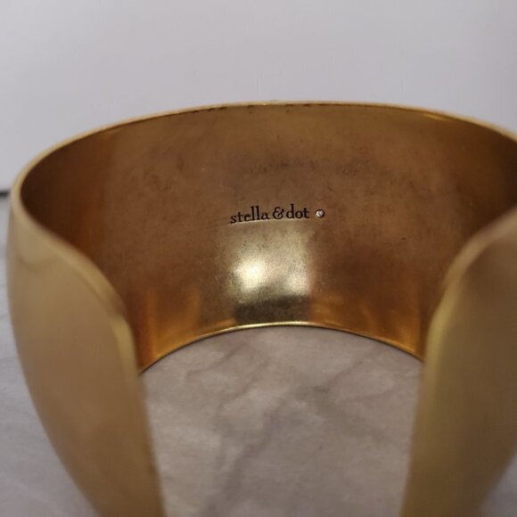 🌞 Stella and Dot Norah Rhinestone Crystal Antiqued Distressed Wide Cuff 🌞 - Picture 4 of 7